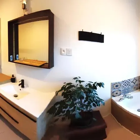 La Paillote Relais Du Chato N3 *